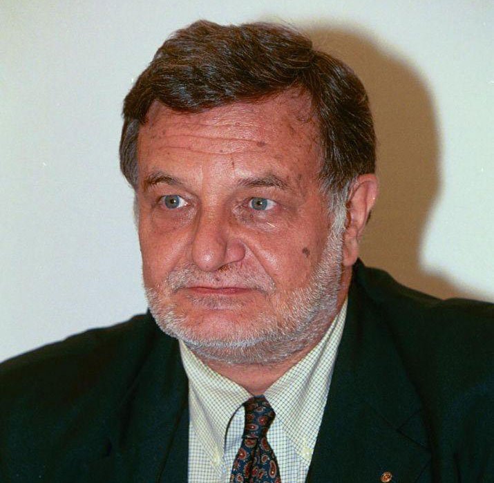 em. Prof. Roberto Toniatti